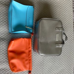 Elizabeth Arden Travel Bags